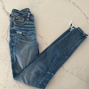 NWOT- American Eagle Next Level Stretch Denim Jeans
